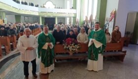 Obrazek posiada pusty atrybut alt; plik o nazwie 00007Jubileusz-100-urodzin-1200x541.jpg